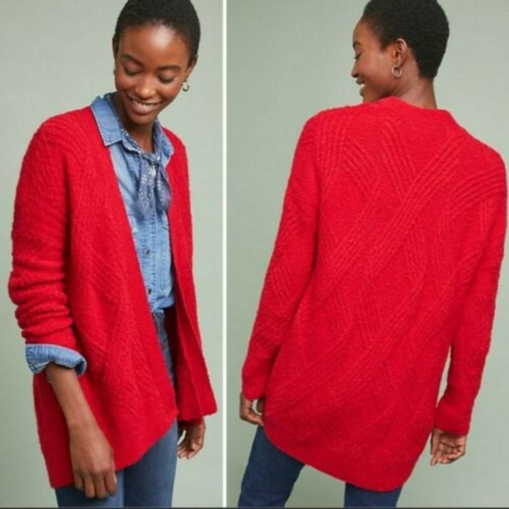 HOST PICK 🎈Cable-Knit Cardigan